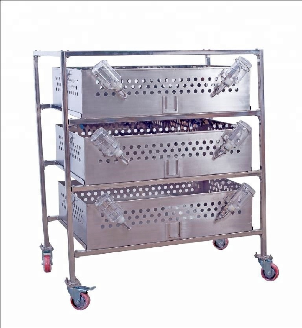 Стеллаж с клетками для морских свинок