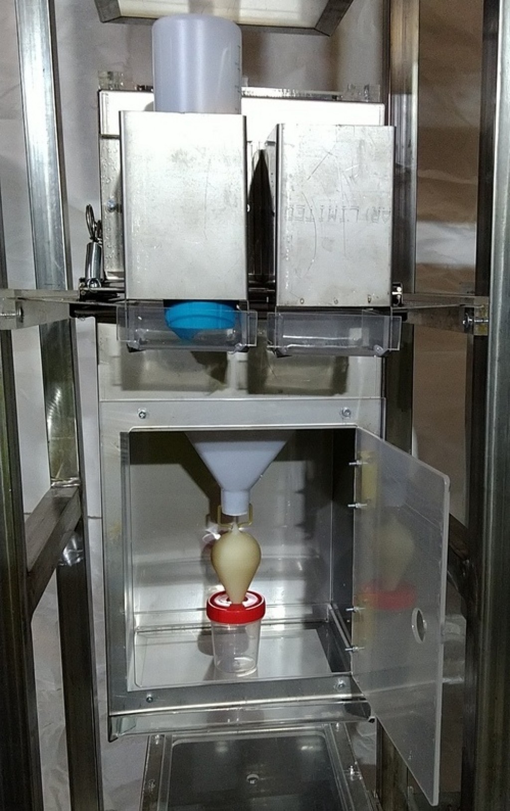 Стеллажа с метаболическими клетками для крыс(12шт)