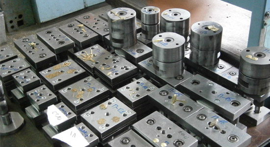 Изготовление пресс форм и вырубных штампов по образцу