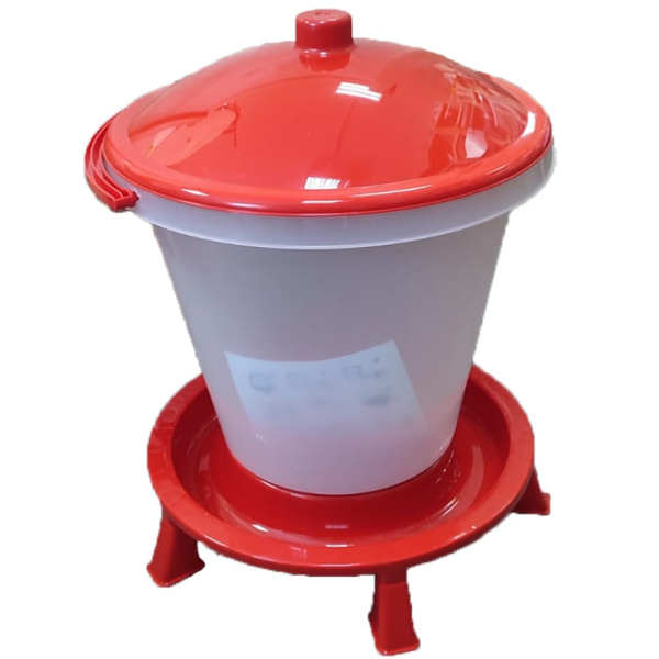 Поилка поплавковая 18л на ножках