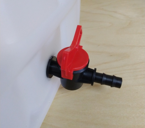 Емкость ЕПК-15 поения