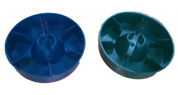 Бункерная кормушка под банку и бутылку