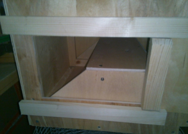 фото Маточник в клетку "Кролик" для кроликов