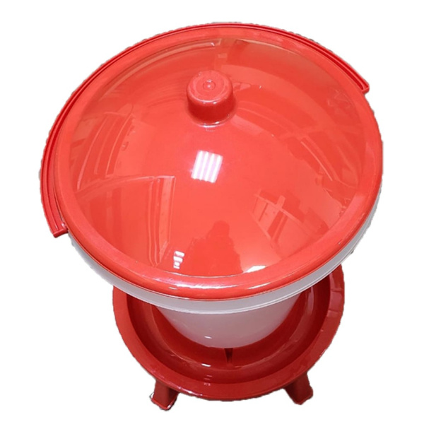 Поилка поплавковая 18л на ножках