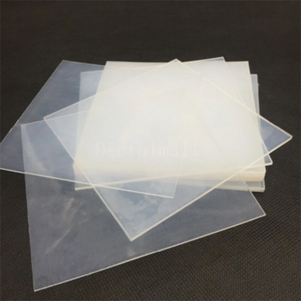 Прозрачное ПВХ окно для брудера